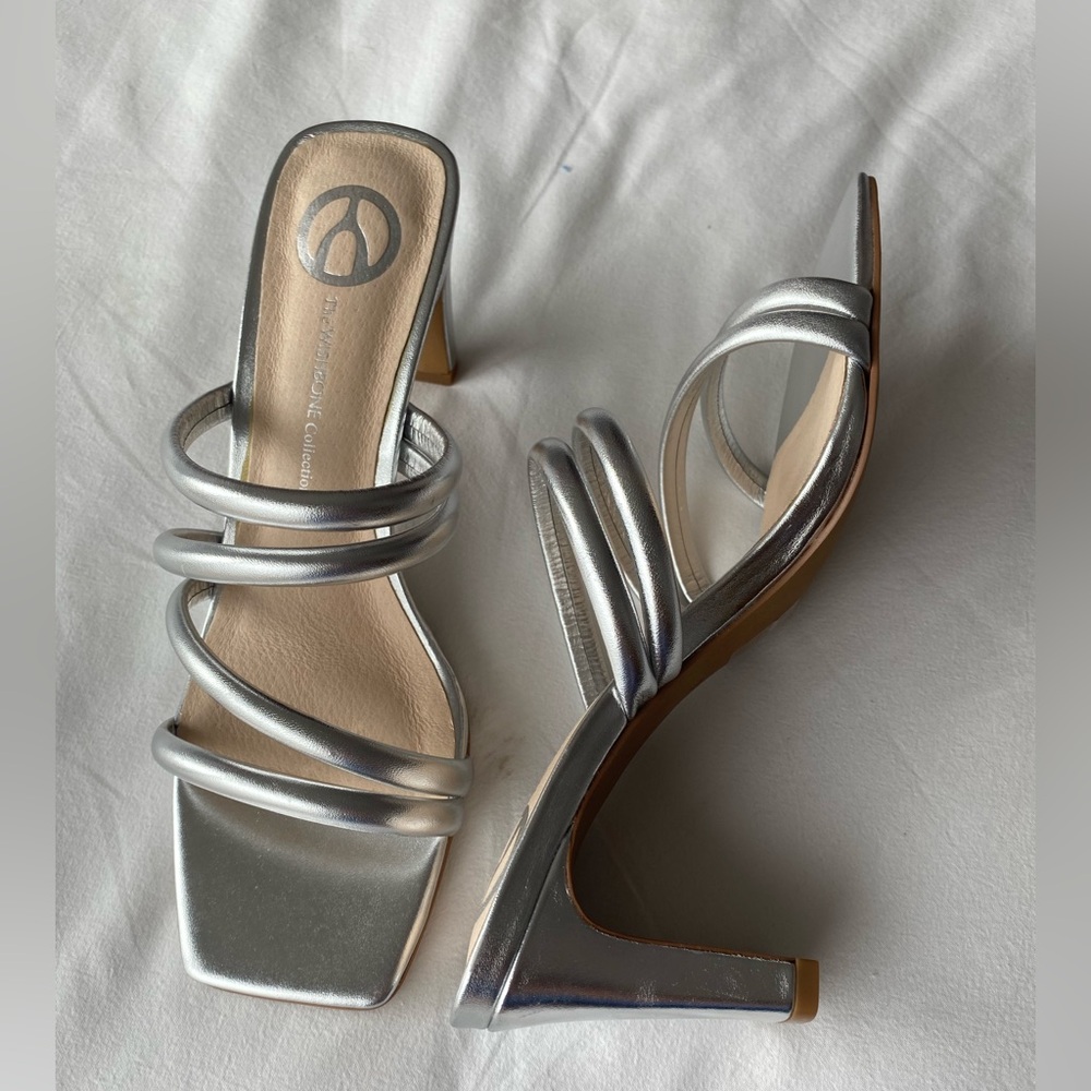 Wishbone silver heels